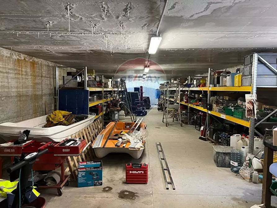 Immagine 24 di Ufficio in affitto  in Via Lungolago di Calcinate a Varese