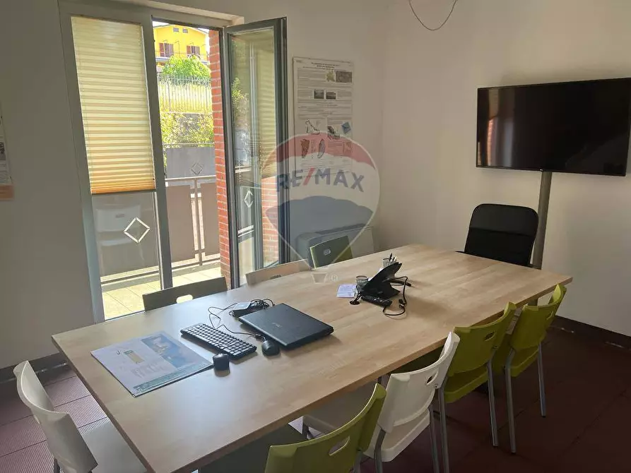 Immagine 20 di Ufficio in affitto  in Via Lungolago di Calcinate a Varese