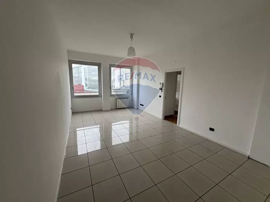 Immagine 4 di Ufficio in affitto  in Via Pier Francesco Mola a Milano