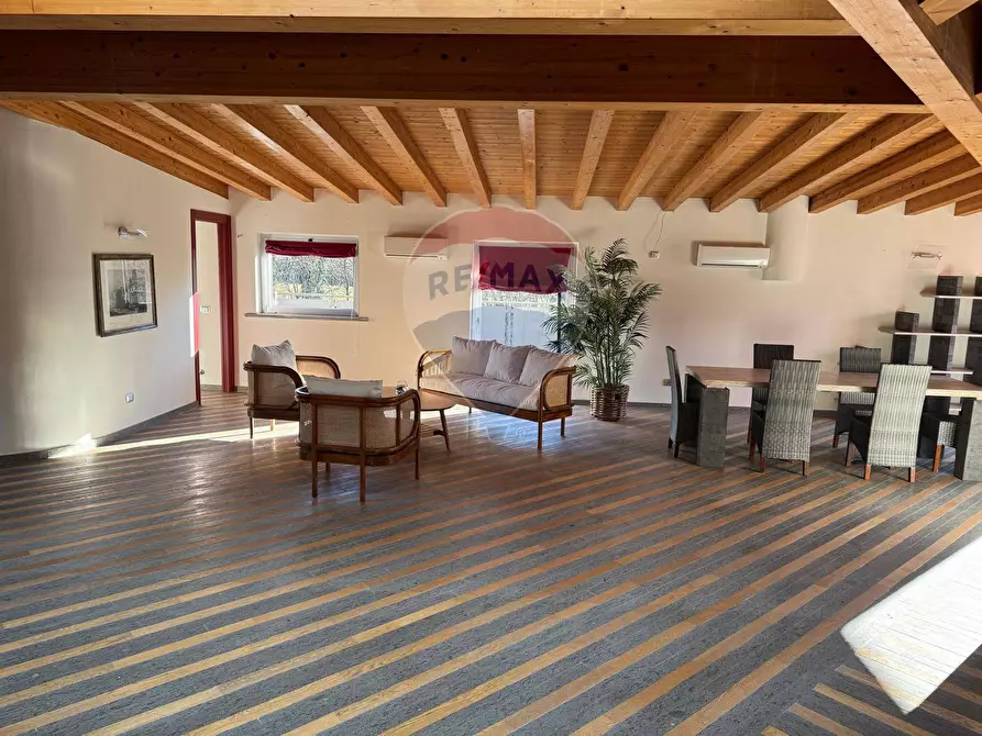 Immagine 26 di Loft/Open space in affitto  in Lungolago di Calcinate a Varese