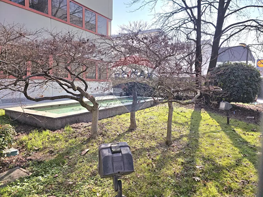 Immagine 19 di Ufficio in affitto  a Milano