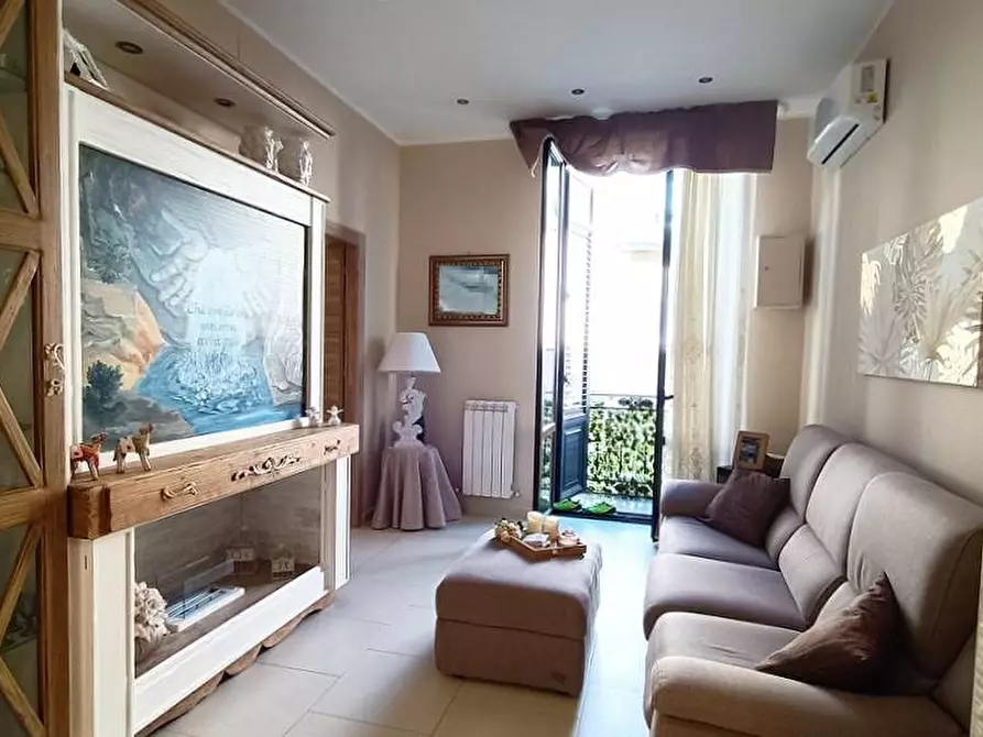Immagine 1 di Appartamento in vendita  in Via Cosmo Guastella a Palermo