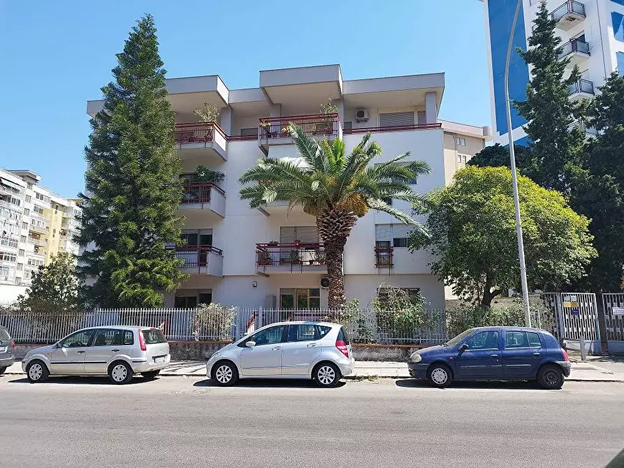 Immagine 1 di Ufficio in affitto  in Via Guglielmo Borremans a Palermo