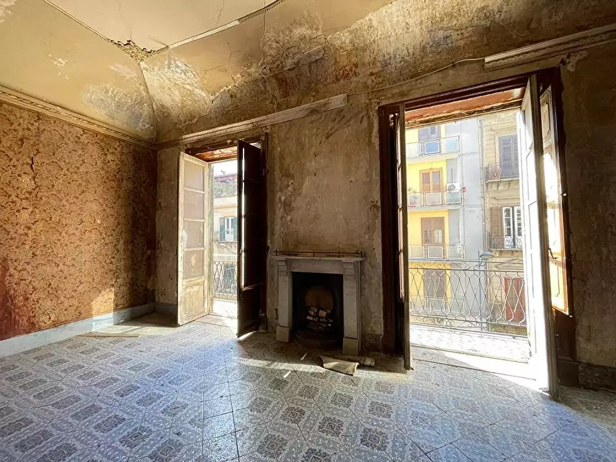 Immagine 4 di Appartamento in vendita  in via mariano stabile a Palermo