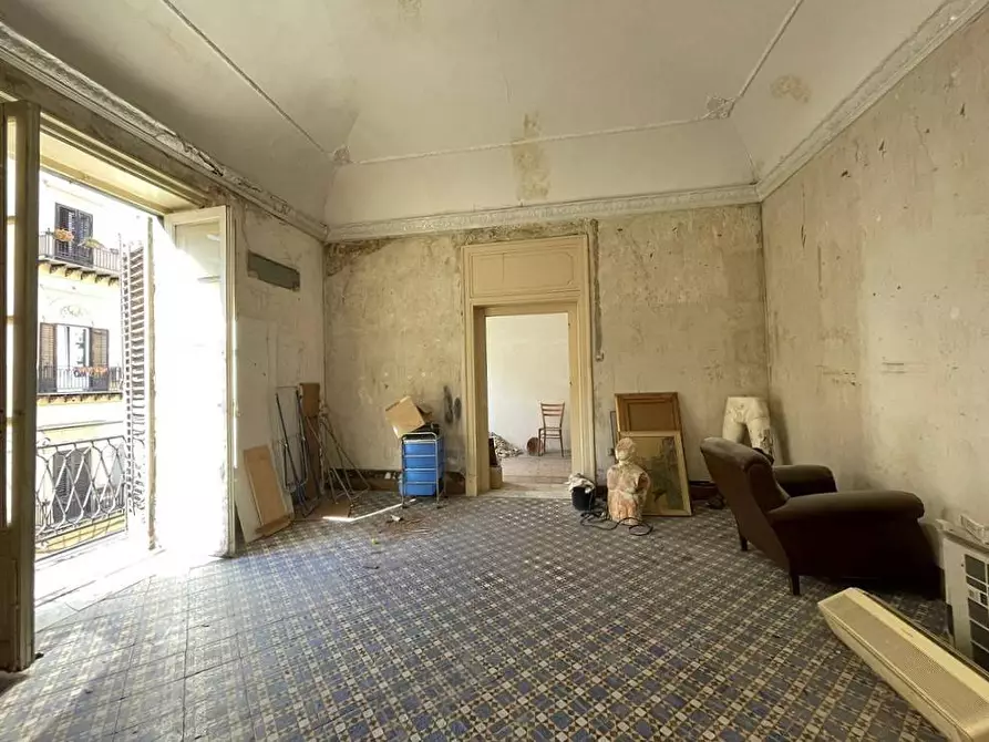 Immagine 11 di Appartamento in vendita  in via mariano stabile a Palermo