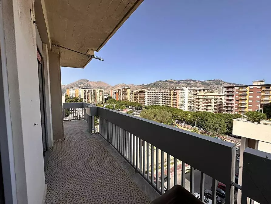 Immagine 17 di Appartamento in vendita  in Via Briuccia a Palermo