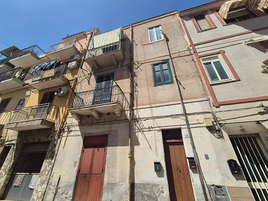 Immagine 1 di Appartamento in vendita  in Via Dei Crociferi a Palermo