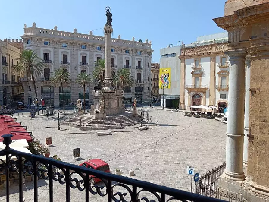 Immagine 1 di Appartamento in vendita  in Via Giovanni Meli a Palermo