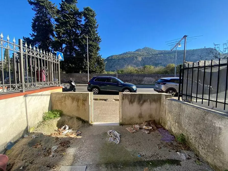 Immagine 24 di Appartamento in vendita  in Viale Del Fante a Palermo