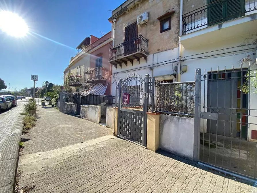 Immagine 25 di Appartamento in vendita  in Viale Del Fante a Palermo