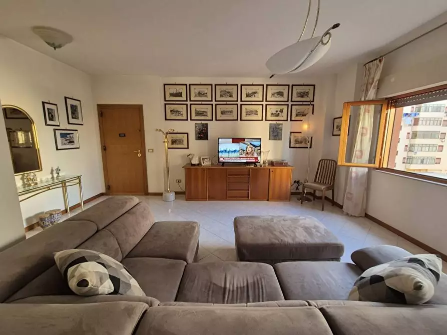 Immagine 4 di Appartamento in vendita  in Via Corradino Di Svevia a Palermo