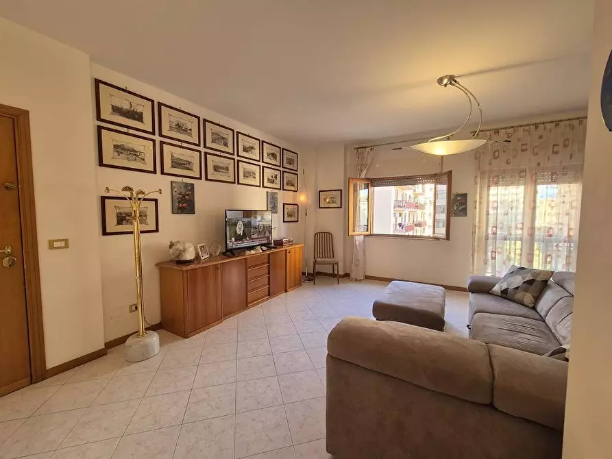 Immagine 7 di Appartamento in vendita  in Via Corradino Di Svevia a Palermo