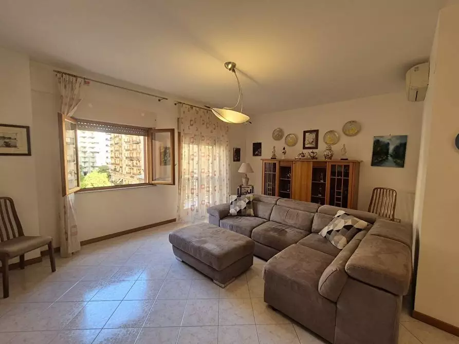 Immagine 2 di Appartamento in vendita  in Via Corradino Di Svevia a Palermo