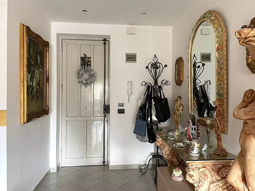 Immagine 4 di Appartamento in vendita  in Corso Italia a Carini