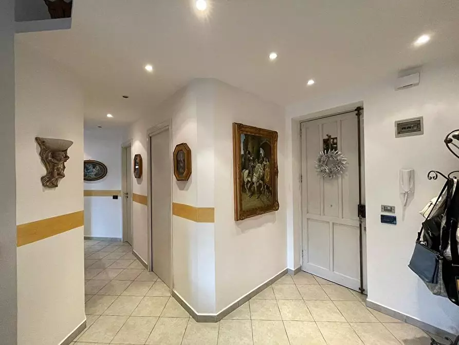 Immagine 5 di Appartamento in vendita  in Corso Italia a Carini