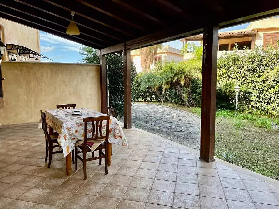 Immagine 3 di Villa in vendita  in Contrada Pistavecchia a Campofelice Di Roccella