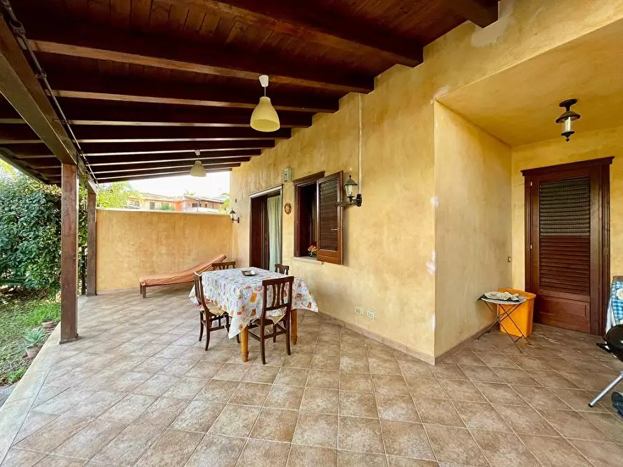 Immagine 5 di Villa in vendita  in Contrada Pistavecchia a Campofelice Di Roccella