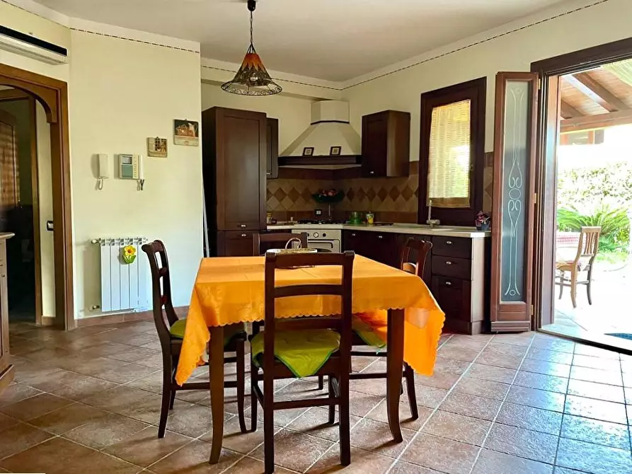 Immagine 9 di Villa in vendita  in Contrada Pistavecchia a Campofelice Di Roccella