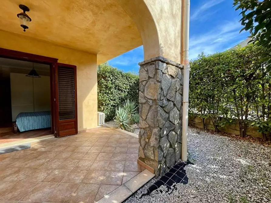 Immagine 16 di Villa in vendita  in Contrada Pistavecchia a Campofelice Di Roccella