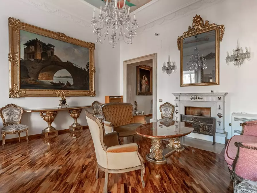 Immagine 4 di Appartamento in affitto  in Via Sistina a Roma