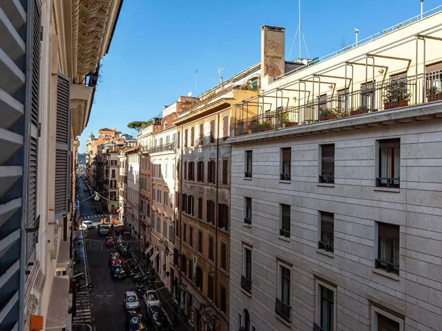 Immagine 21 di Appartamento in affitto  in Via Sistina a Roma