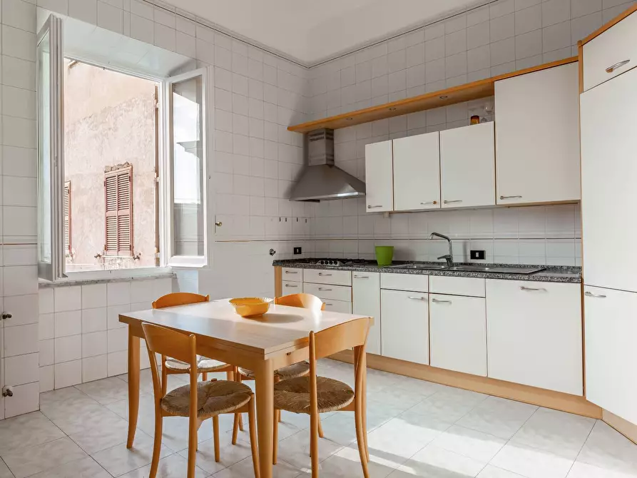 Immagine 12 di Appartamento in affitto  in Via Sistina a Roma