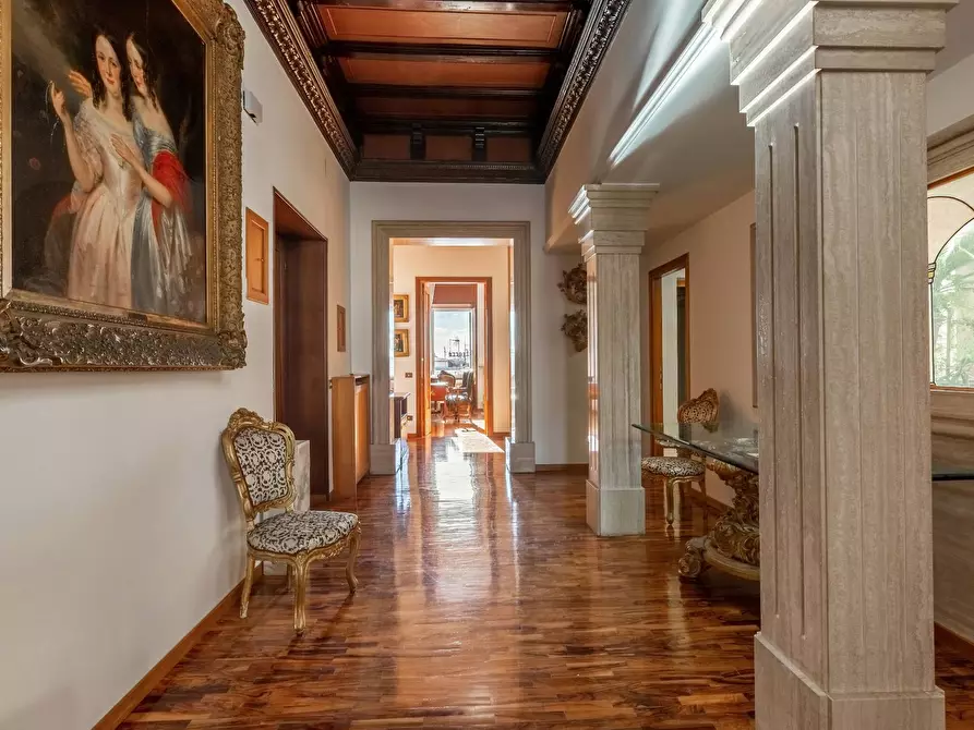 Immagine 18 di Appartamento in affitto  in Via Sistina a Roma