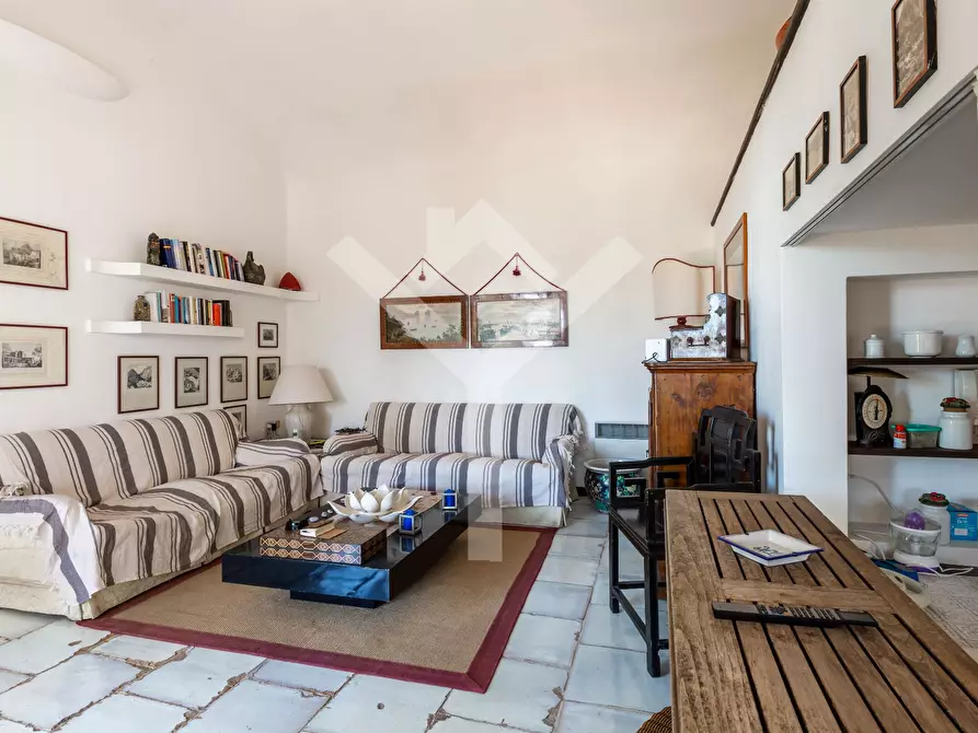 Immagine 10 di Villa in affitto  in Via del Castiglione a Capri