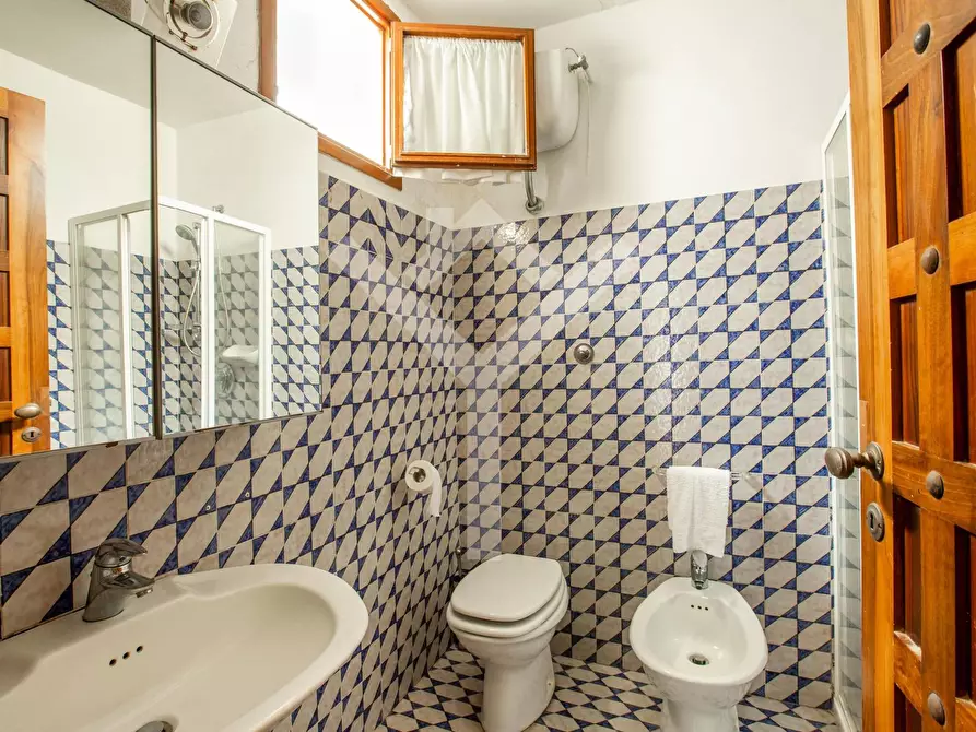 Immagine 10 di Villa in affitto  in Via del Castiglione a Capri