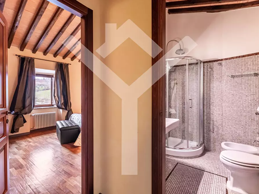 Immagine 15 di Villa in vendita  in Localita Izzalini a Todi