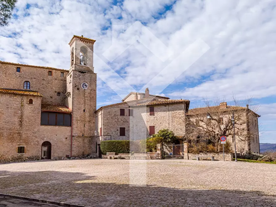 Immagine 3 di Villa in vendita  in Localita Izzalini a Todi
