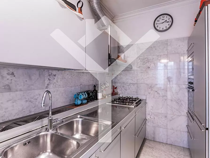 Immagine 10 di Appartamento in vendita  in Piazza Annibaliano a Roma