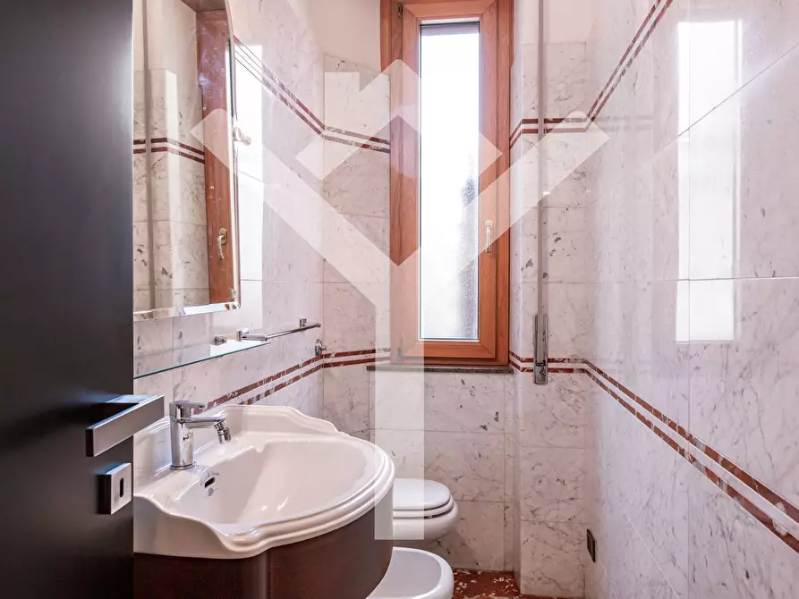 Immagine 14 di Appartamento in vendita  in Piazza Annibaliano a Roma