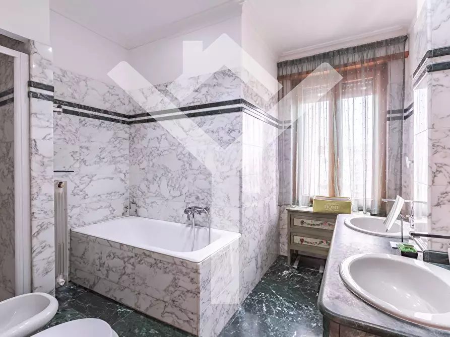 Immagine 13 di Appartamento in vendita  in Piazza Annibaliano a Roma