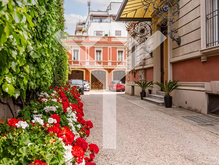 Immagine 1 di Appartamento in affitto  in Lungotevere Arnaldo Da Brescia a Roma