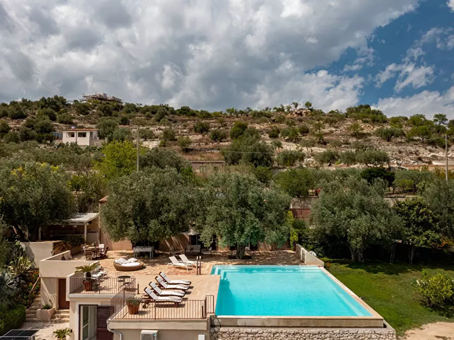 Immagine 2 di Villa in affitto  in Helorus a Noto