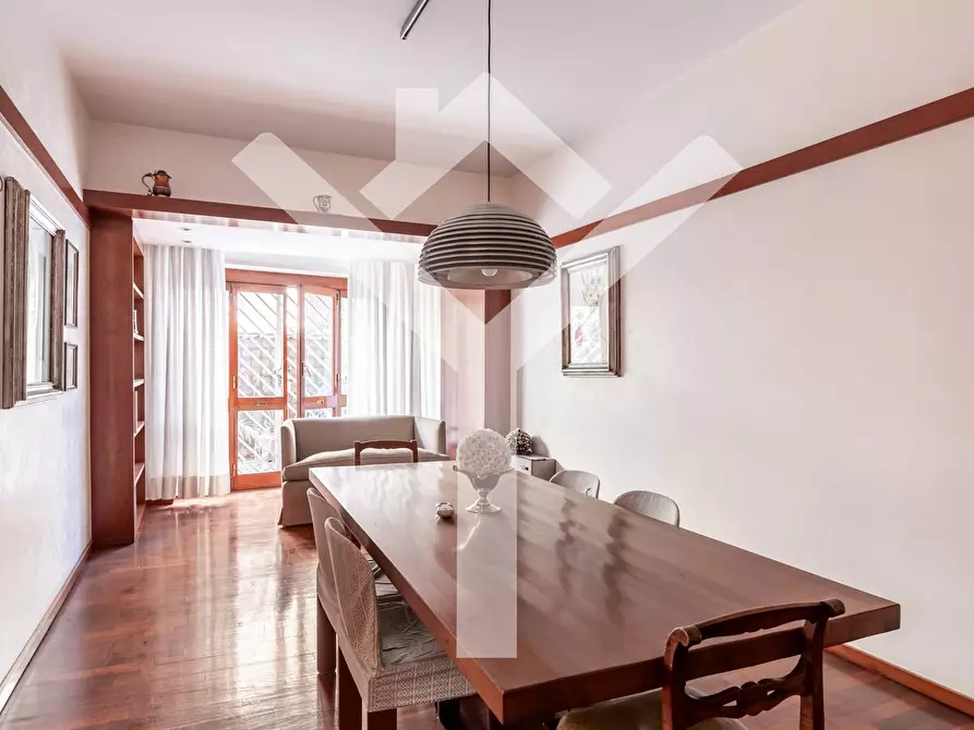 Immagine 11 di Appartamento in vendita  in Via Antonio Bertoloni a Roma