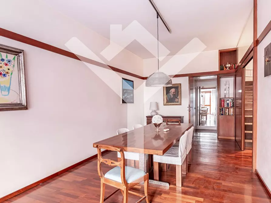 Immagine 10 di Appartamento in vendita  in Via Antonio Bertoloni a Roma