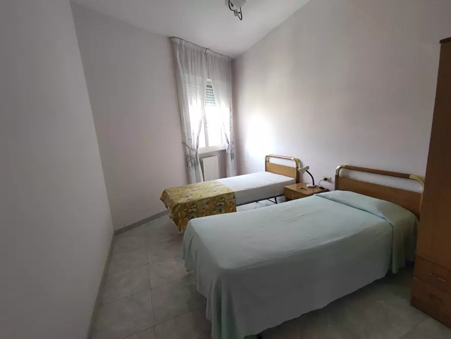 Immagine 12 di Appartamento in vendita  in Via Dei Bottegai a Sannicandro Garganico