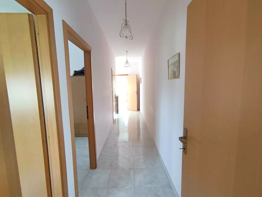 Immagine 15 di Appartamento in vendita  in Via Dei Bottegai a Sannicandro Garganico