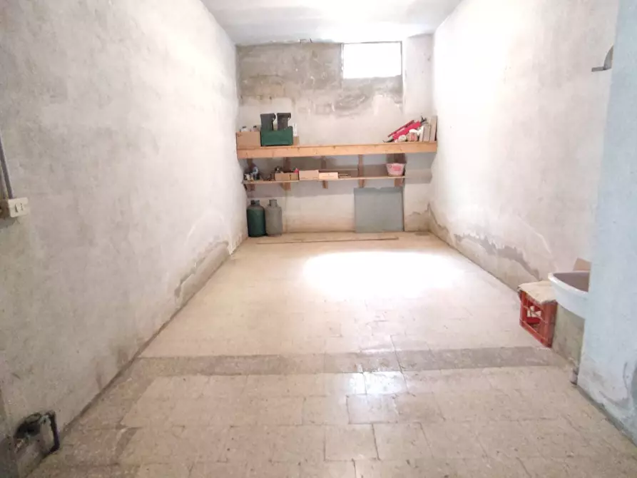 Immagine 18 di Appartamento in vendita  in Via Dei Bottegai a Sannicandro Garganico