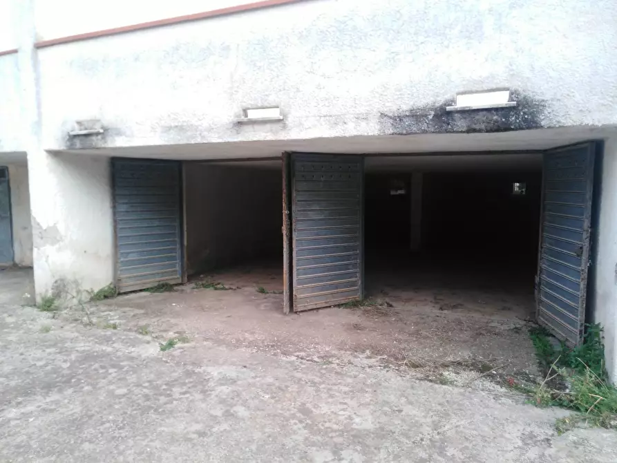 Immagine 6 di Box auto in vendita  in Via DEI LIMONI a Rodi Garganico