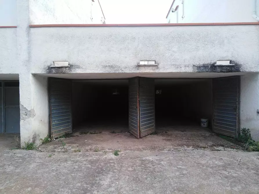 Immagine 7 di Box auto in vendita  in Via DEI LIMONI a Rodi Garganico