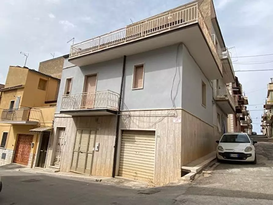 Immagine 1 di Casa indipendente in vendita  in Via Seneca a Sannicandro Garganico