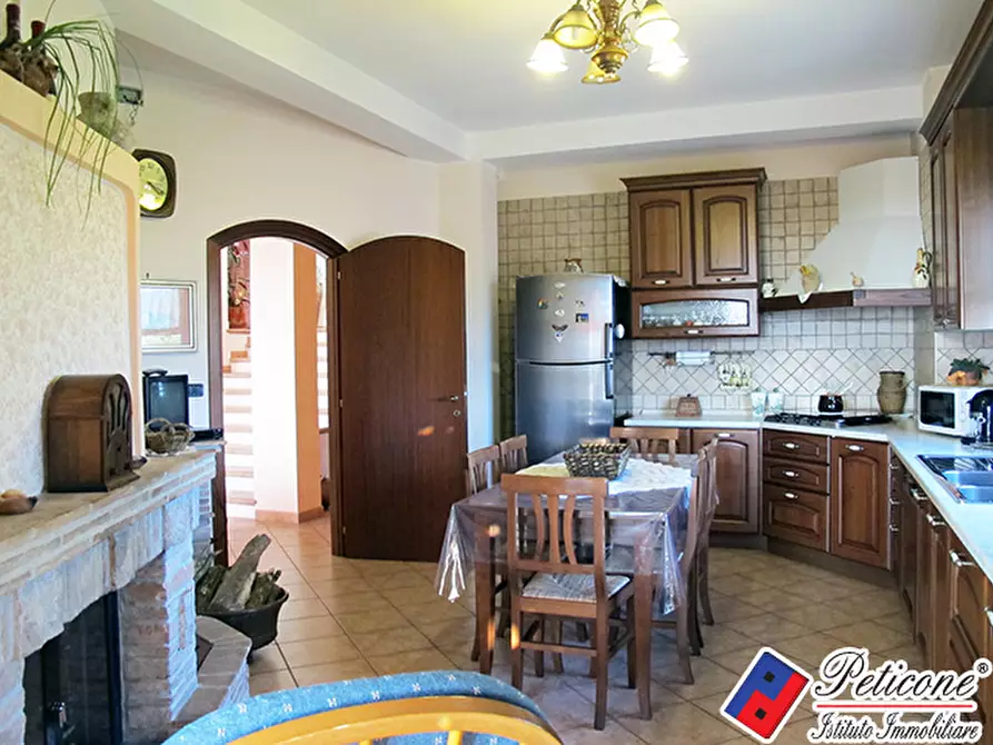 Immagine 22 di Villa in vendita  in Via XXIV Maggio a Lenola