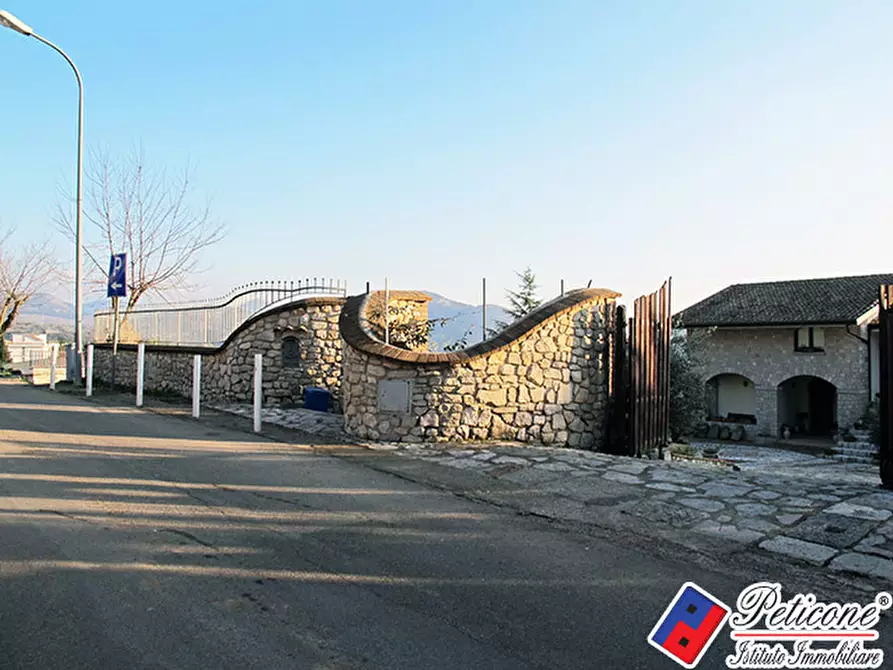 Immagine 26 di Villa in vendita  in Via XXIV Maggio a Lenola