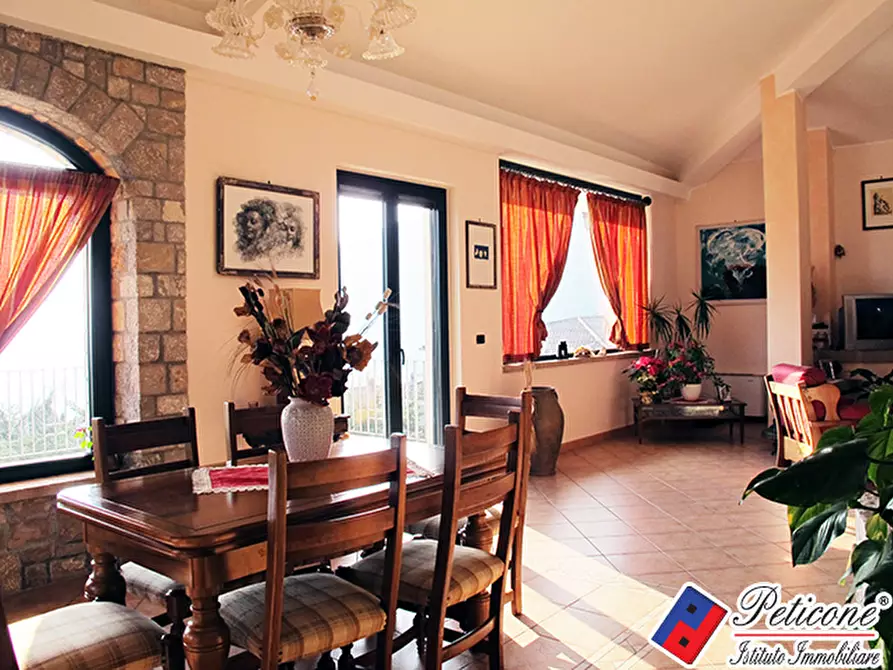 Immagine 6 di Villa in vendita  in Via XXIV Maggio a Lenola