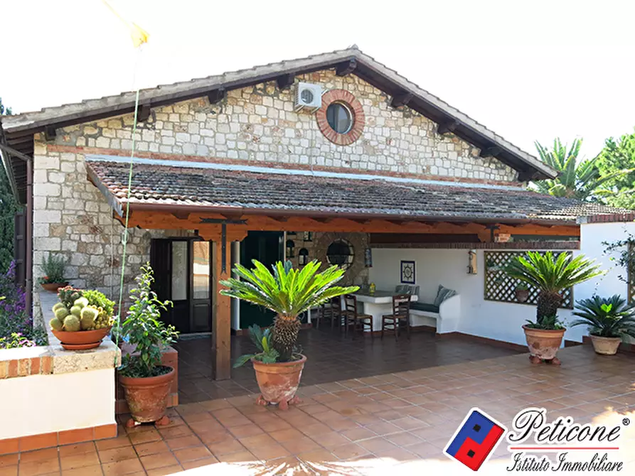 Immagine 21 di Appartamento in vendita  in Via Sant a Fondi