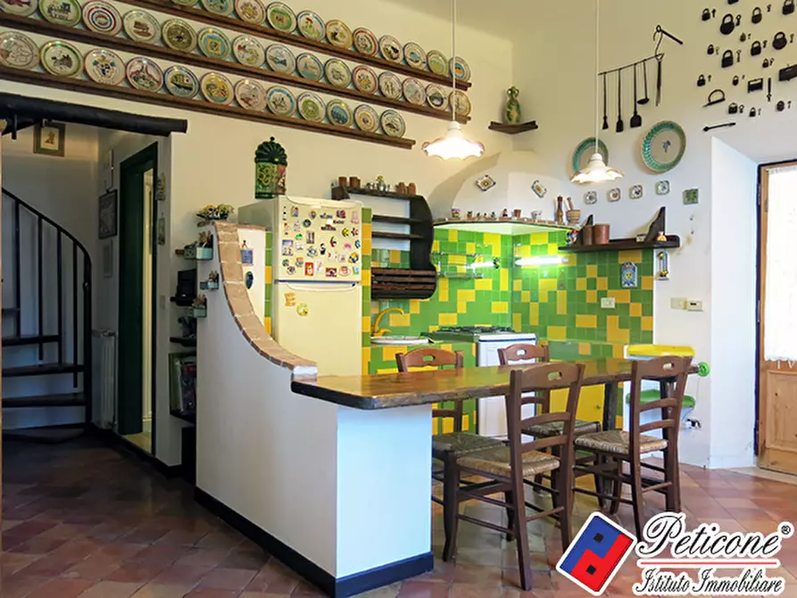 Immagine 5 di Appartamento in vendita  in Via Sant a Fondi