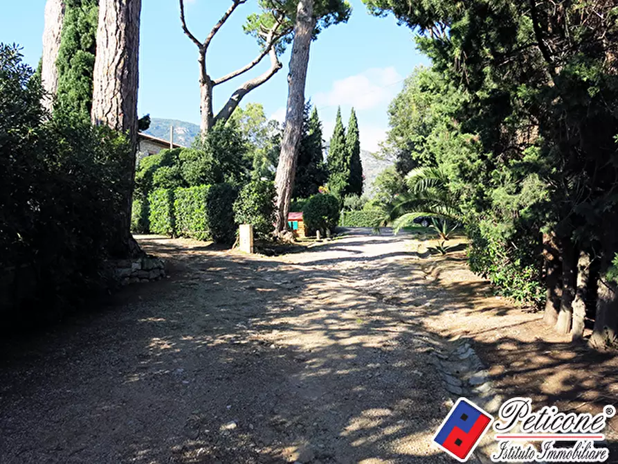 Immagine 24 di Appartamento in vendita  in Via Sant a Fondi